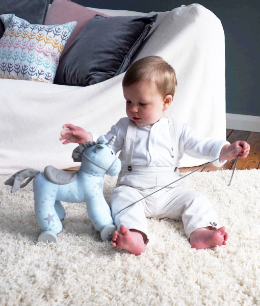 Little Bird Told Me tahaci jednorozec Moonbeam b