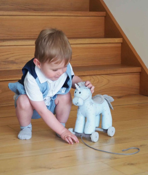 Little Bird Told Me tahaci jednorozec Moonbeam e