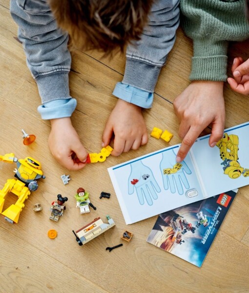 LEGO Disney PIXAR LIGHTYEAR 76830 honicka se Zyclopsem f